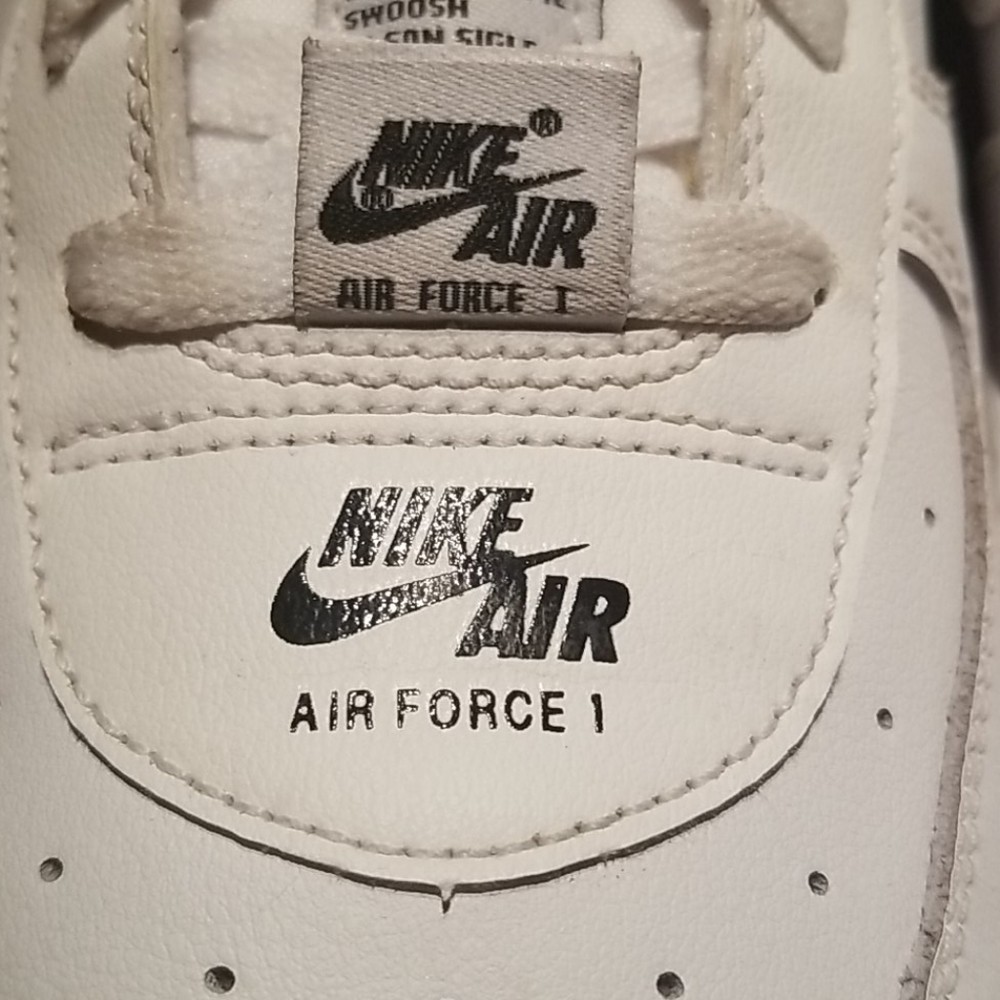 Nike Air Force One AF1. Size 8.5 - Picture 7 of 12